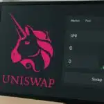 TOKEN UNISWAPLe TOKEN UNI explose de 45% après une proposition d’UNISWAP ! Le TOKEN UNISWAP progresse de 45% avec UNIfication et fee switch